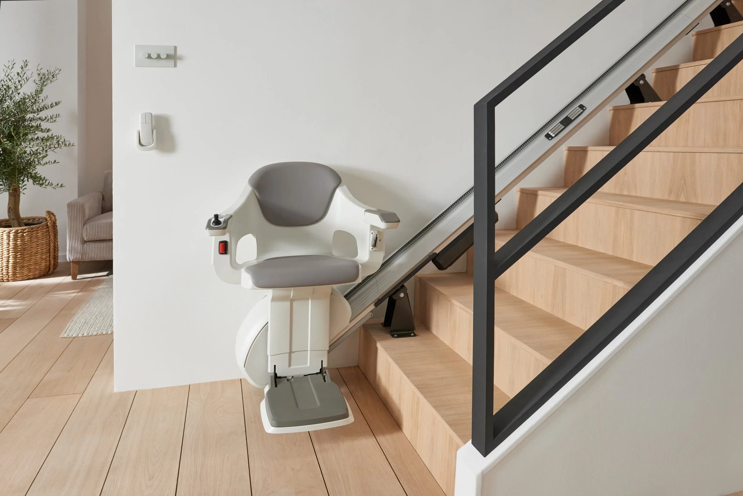 Home Lift for Wheelchair Users in Pakistan: Everything You Need to Know